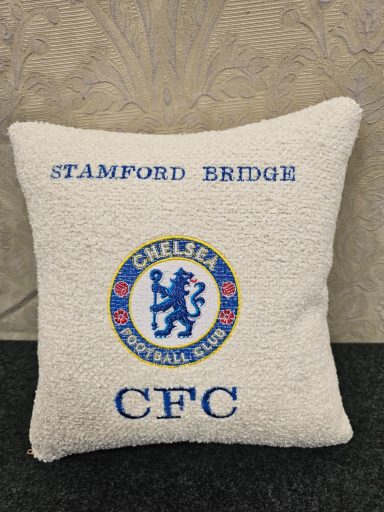 Cushion featuring the Chelsea FC logo and "Stamford Bridge" text.